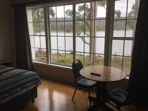 The Fox And Hounds Historic Hotel - Hotel Accommodation 5