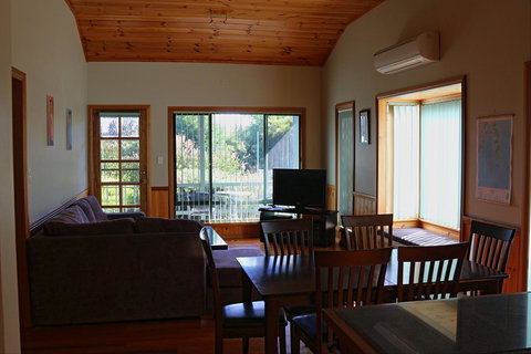 Hazards Beach House - Hotel Accommodation 8