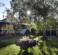Blue Wren Riverside Cottage - Hotel Accommodation