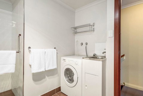 Apartment 104 - Hotel Accommodation 13