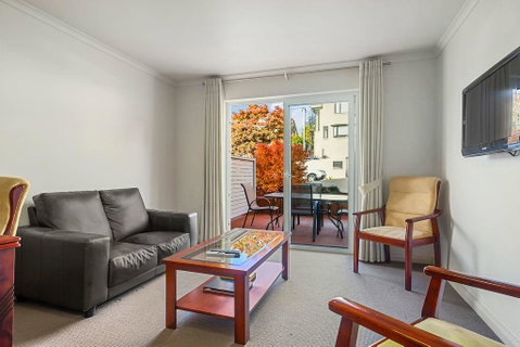 Apartment 104 - Hotel Accommodation 5