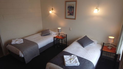 Mt Lyell Motor Inn - Hotel Accommodation 27