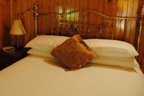 The Wombat Cottage - Hotel Accommodation 9