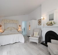 White Dove Cottage Bed and Breakfast - Hotel Accommodation