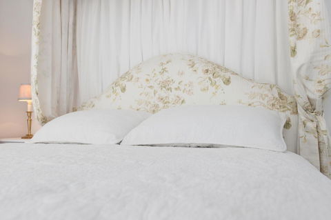 White Dove Cottage Bed And Breakfast - Hotel Accommodation 3