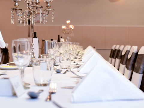 Novotel Melbourne Glen Waverley - Hotel Accommodation 21