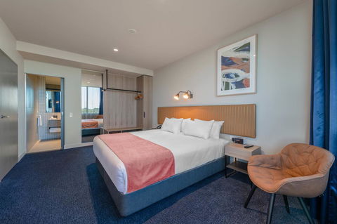 Mantra Melbourne Epping - Hotel Accommodation 24