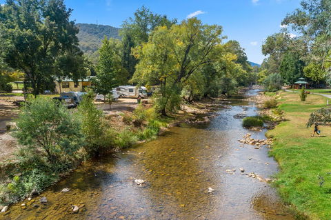 Bright Riverside Holiday Park - Hotel Accommodation 12