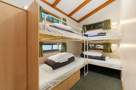 Bright Riverside Holiday Park - Hotel Accommodation 42