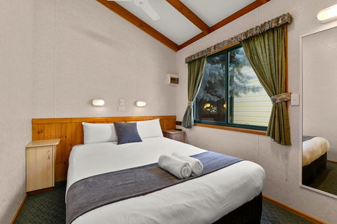 Bright Riverside Holiday Park - Hotel Accommodation 43