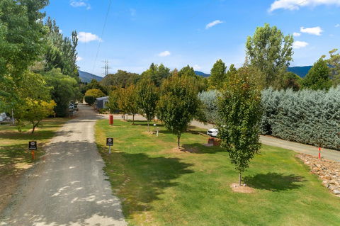 Bright Riverside Holiday Park - Hotel Accommodation 16