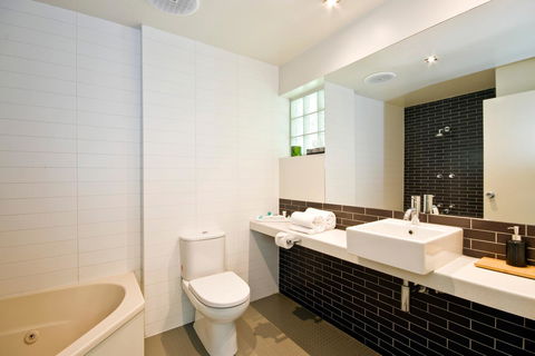Lorne Bay View Motel - Hotel Accommodation 28