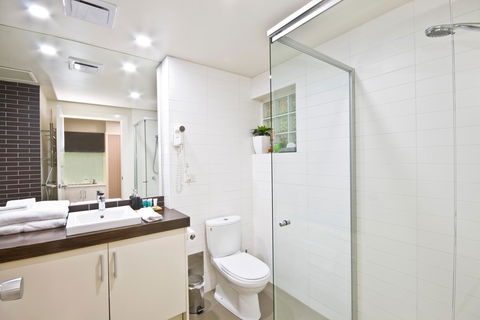 Lorne Bay View Motel - Hotel Accommodation 40