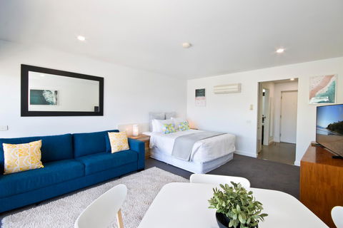 Lorne Bay View Motel - Hotel Accommodation 36