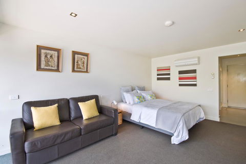 Lorne Bay View Motel - Hotel Accommodation 23