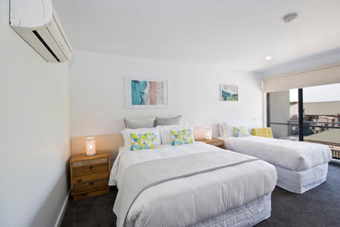 Lorne Bay View Motel - Hotel Accommodation 32