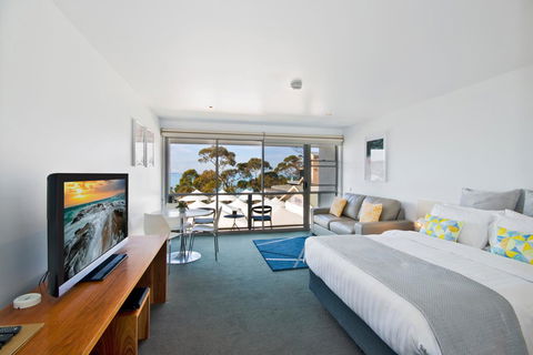 Lorne Bay View Motel - Hotel Accommodation 13