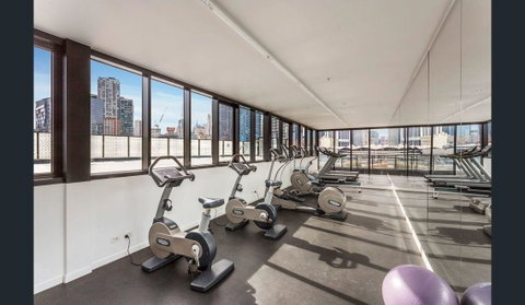 2Bedroom Apartment With Views In Docklands Next To CBD & Marvel Stadium - Hotel Accommodation 18