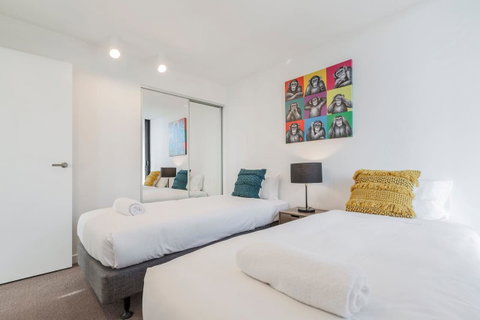 2Bedroom Apartment With Views In Docklands Next To CBD & Marvel Stadium - Hotel Accommodation 11
