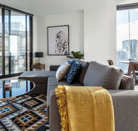 2Bedroom Apartment with Views in Docklands next to CBD  Marvel Stadium - Hotel Accommodation