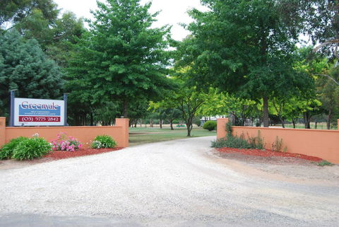 Greenvale Holiday Units - Hotel Accommodation 1