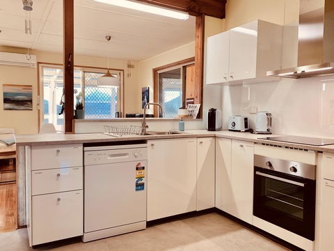 Nautique Beach House - Hotel Accommodation 13