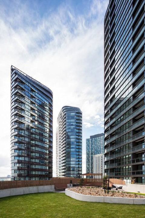 Winston Apartments Docklands - Hotel Accommodation 4