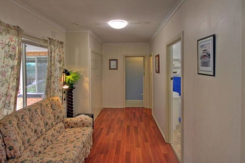 Jacaranda House - Hotel Accommodation 5
