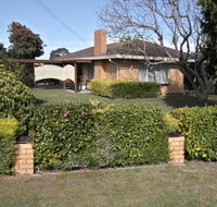 Jacaranda House - Hotel Accommodation