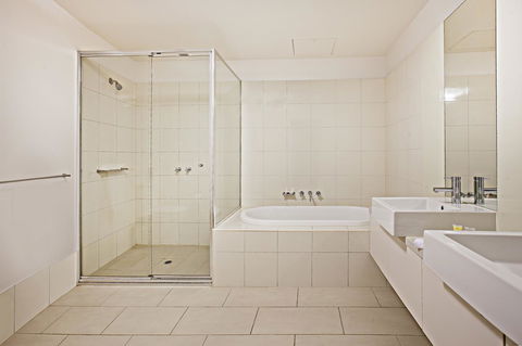 Waterfront Melbourne Apartments - Hotel Accommodation 34