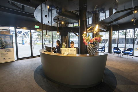 Waterfront Melbourne Apartments - Hotel Accommodation 6