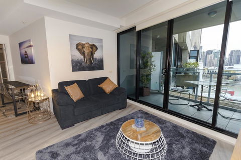 Waterfront Melbourne Apartments - Hotel Accommodation 42
