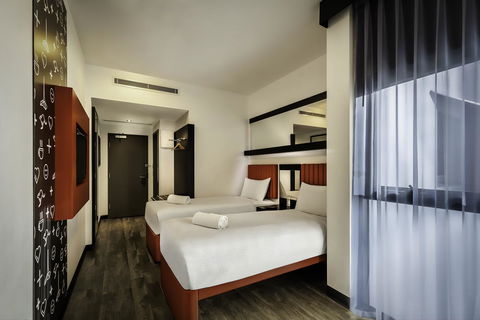 Essence Hotel Carlton - Hotel Accommodation 10