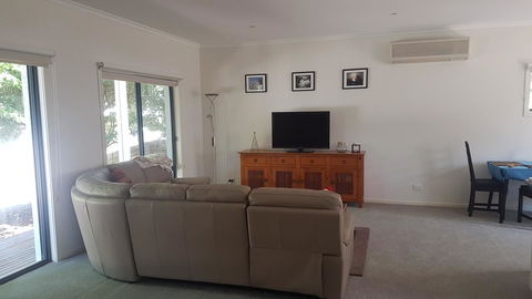 Island Escape - Hotel Accommodation 4