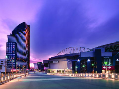 Travelodge Hotel Melbourne Docklands - Hotel Accommodation 7
