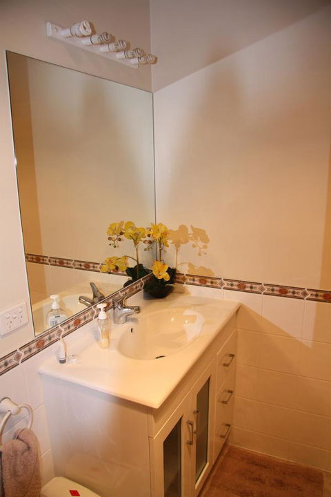 Shady Brook Cottages - Hotel Accommodation 28