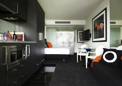 The Cullen Melbourne - Art Series - Hotel Accommodation 17