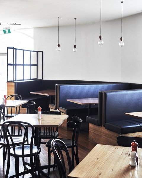 Plough Hotel - Hotel Accommodation 13