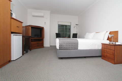 Quality Inn & Suites The Menzies - Hotel Accommodation 4