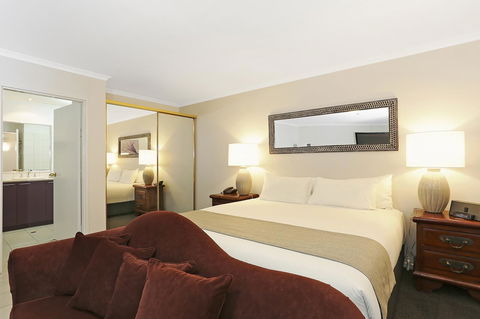 Quality Inn & Suites The Menzies - Hotel Accommodation 36