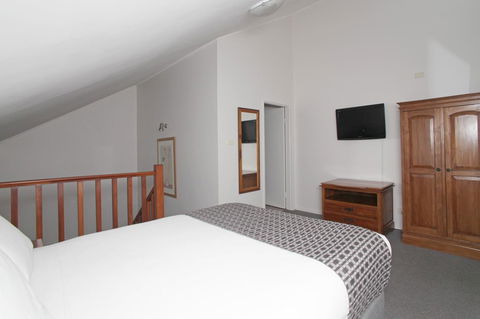 Quality Inn & Suites The Menzies - Hotel Accommodation 24