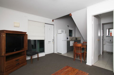 Quality Inn & Suites The Menzies - Hotel Accommodation 26