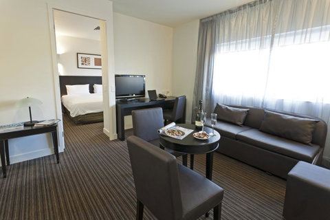 Causeway 353 Hotel - Hotel Accommodation 10