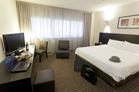 Causeway 353 Hotel - Hotel Accommodation 24