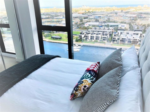 Melbourne Private Apartments - Collins Wharf Waterfront, Docklands - Hotel Accommodation 17