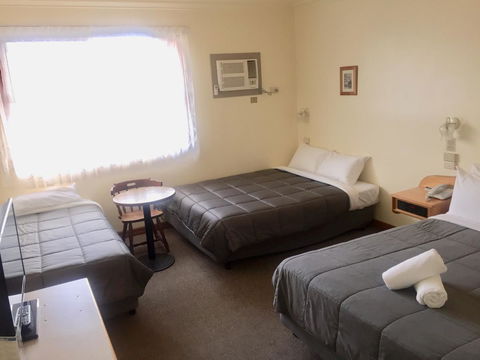 St Georges Motor Inn - Hotel Accommodation 14