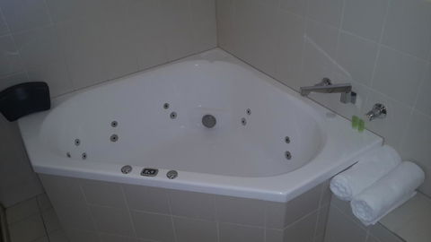 St Georges Motor Inn - Hotel Accommodation 21