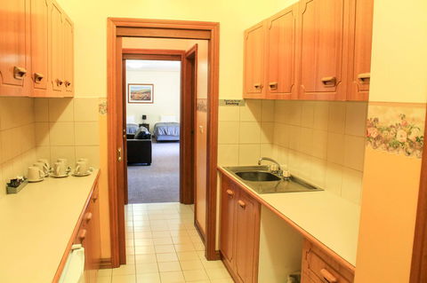 St Georges Motor Inn - Hotel Accommodation 22