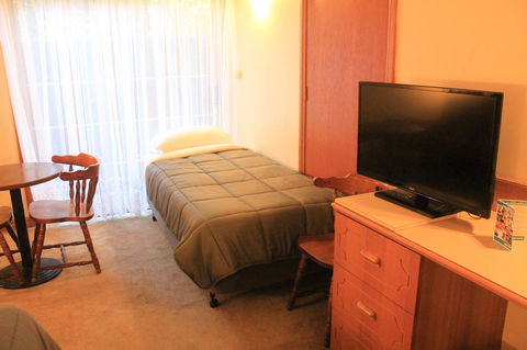St Georges Motor Inn - Hotel Accommodation 29
