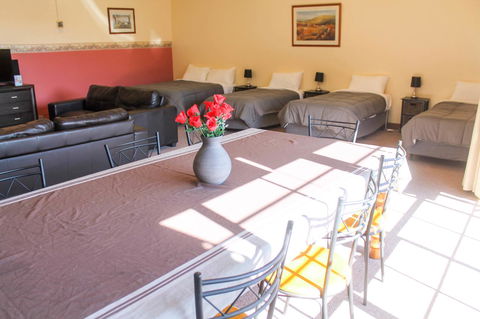 St Georges Motor Inn - Hotel Accommodation 28